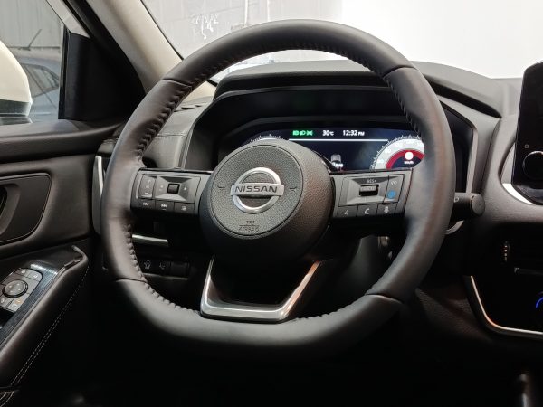 NISSAN QASHQAI 1.3 DIG-T XTRONIC PREMIERE EDITION MHEV 157CV - Image 17