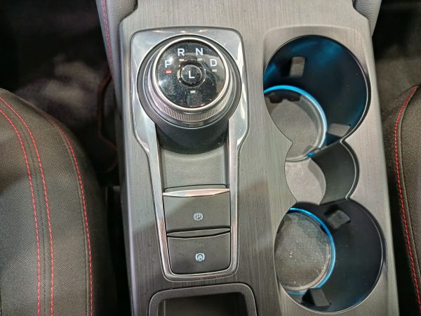 FORD KUGA 2.5 HYBRID ST-LINE AUTO 190CV - Image 20