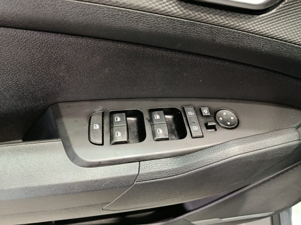 KIA SPORTAGE 1.6T-GDI 150CV CONCEPT 4X2 S&S MT6 - Imagen 22
