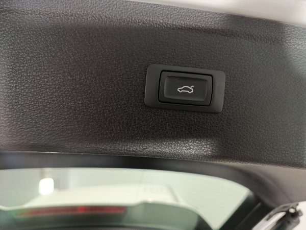 AUDI Q5 S-LINE 2.0TDI 165CV QUATTRO S&S AT7 - Image 12