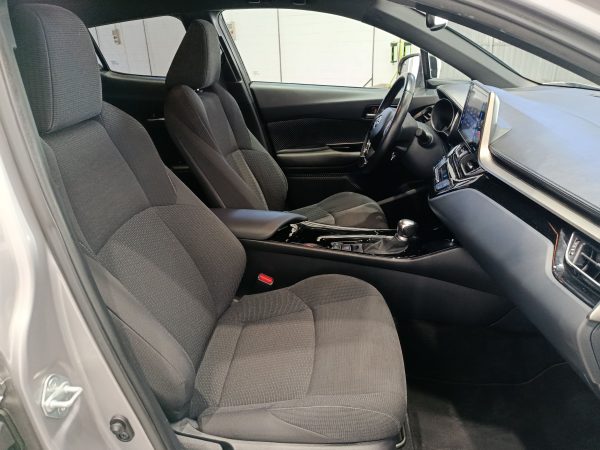 TOYOTA CHR 1.8 HYBRID ADVANCE 125H - Image 14