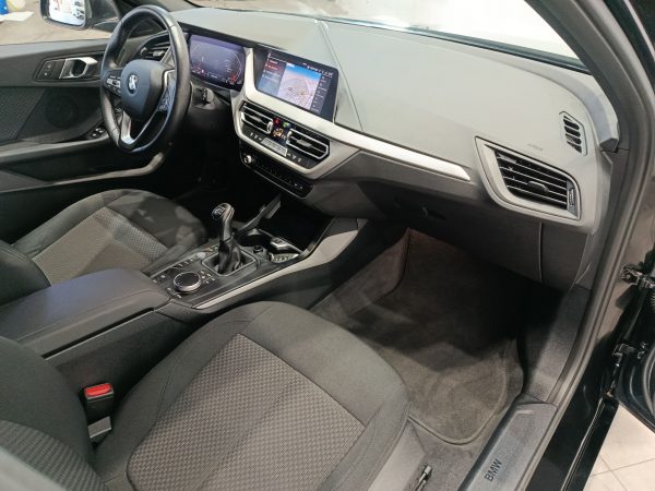 BMW SERIE 1 118i - Image 13