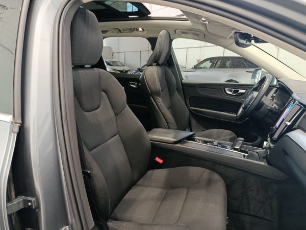 VOLVO XC60 2.0 T6 INSCRIPTION RECHARGE PLUG-IN AWD - Image 15