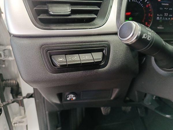 RENAULT CAPTUR INTENS Tce 100cv GLP - Image 16