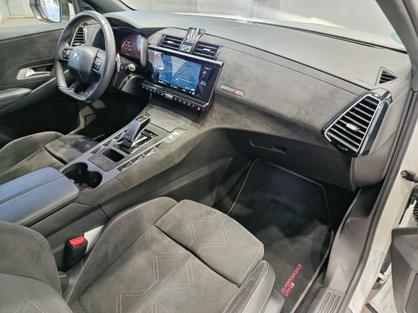 DS7 CROSSBACK 1.5 BHDI 130CV PERFORMANCE LINE AT - Image 15