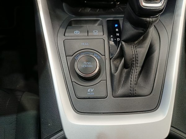 TOYOTA RAV-4 2.5I HYBRID BUSINESS AUTO 4x4 220CV - Image 19