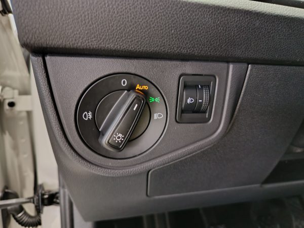 VOLKSWAGEN TAIGO 1.0TSI 95CV LIFE S&S MT5 - Image 19