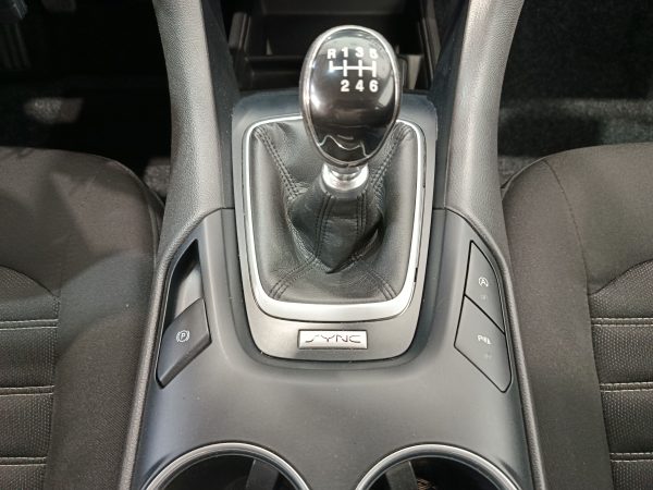 FORD MONDEO 2.0 TDCI 150CV TREND - Image 18