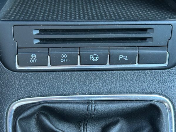 VOLKSWAGEN TIGUAN 2.0TDI 110cv - Image 18