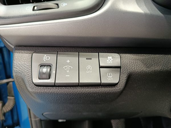 KIA RIO 1.2 DPI 84CV CONCEPT - Image 19
