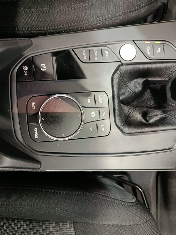 BMW SERIE 1 118i - Image 19