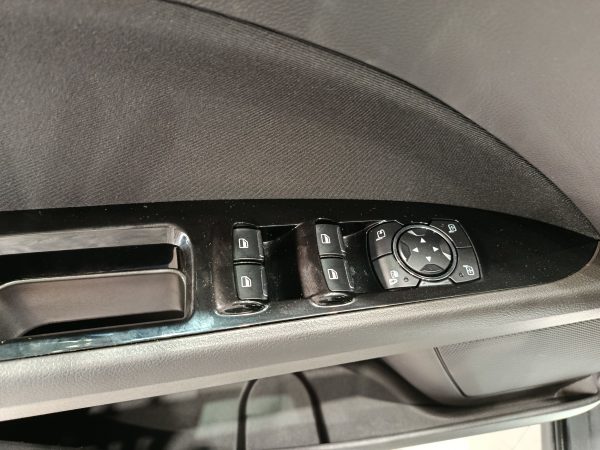 FORD MONDEO 2.0 TDCI 150CV TREND - Image 20