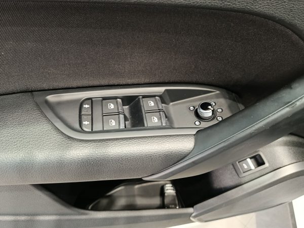 AUDI Q5 S-LINE 2.0TDI 165CV QUATTRO S&S AT7 - Image 24
