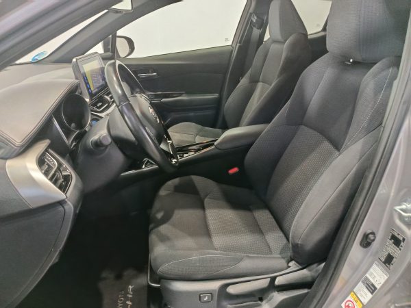TOYOTA CHR 1.8 HYBRID ADVANCE 125H - Image 8