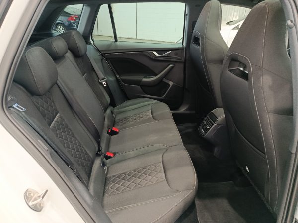 SKODA KAMIQ 1.0 TSI 110CV SPORT - Image 11