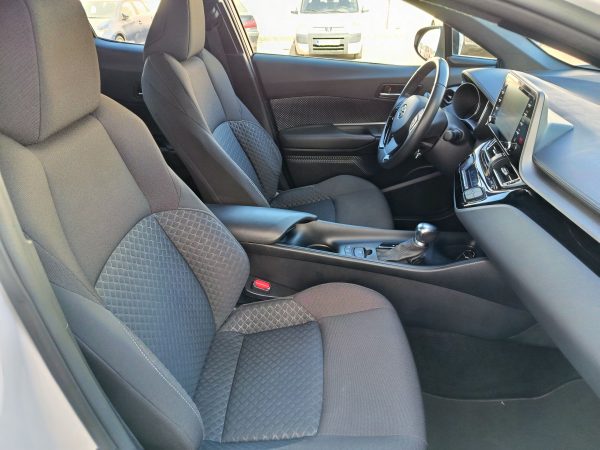 TOYOTA CHR 1.8 HYBRID ACTIVE 125H - Image 14