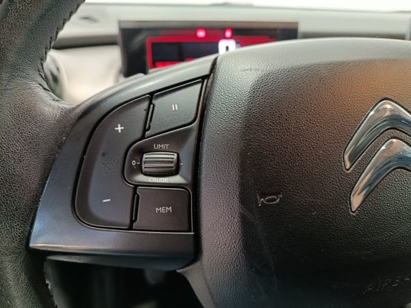 CITROEN C4 1.6HDi CACTUS FEEL 100CV - Imagen 17