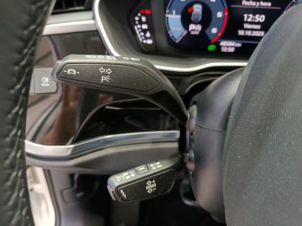 AUDI Q3 SPORTBACK 35TDI ADVANCED S-TRONIC - Image 17