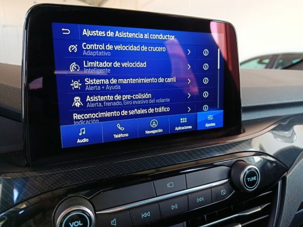 FORD KUGA ST-LINE X HYBRID 2.5DURATEC 224CV PHEV AUTO - Image 18
