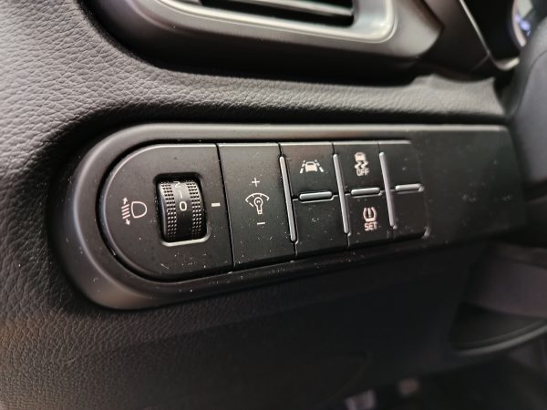 KIA XCEED 1.0T-GDi DRIVE 120CV - Imagen 18