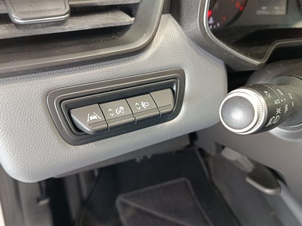 RENAULT CLIO 1.0 BUSINESS 67CV - Image 19