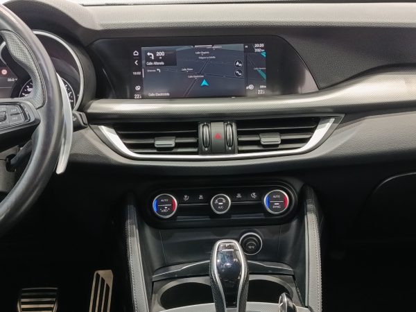 ALFA STELVIO 2.2MJT Q4 SPRINT AT 190CV - Image 19