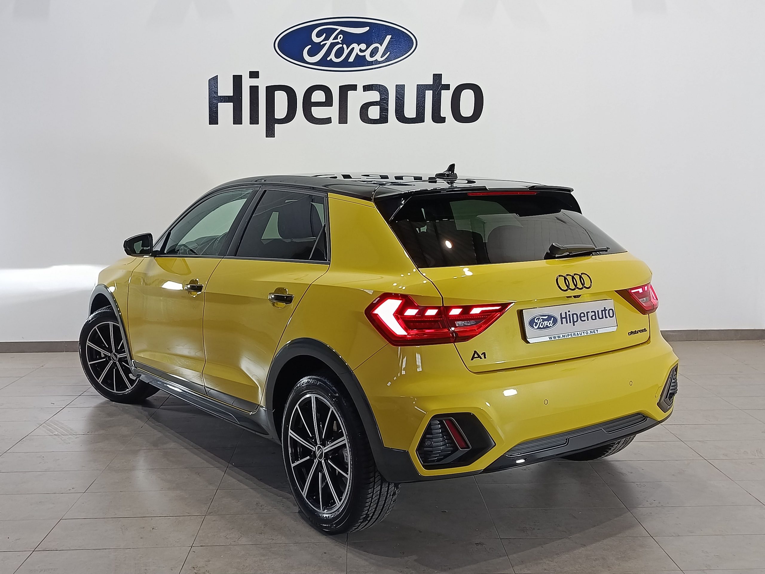 AUDI A1 ALLSTREET ADRENALIN 30TFSi 110cv - Imagen 7