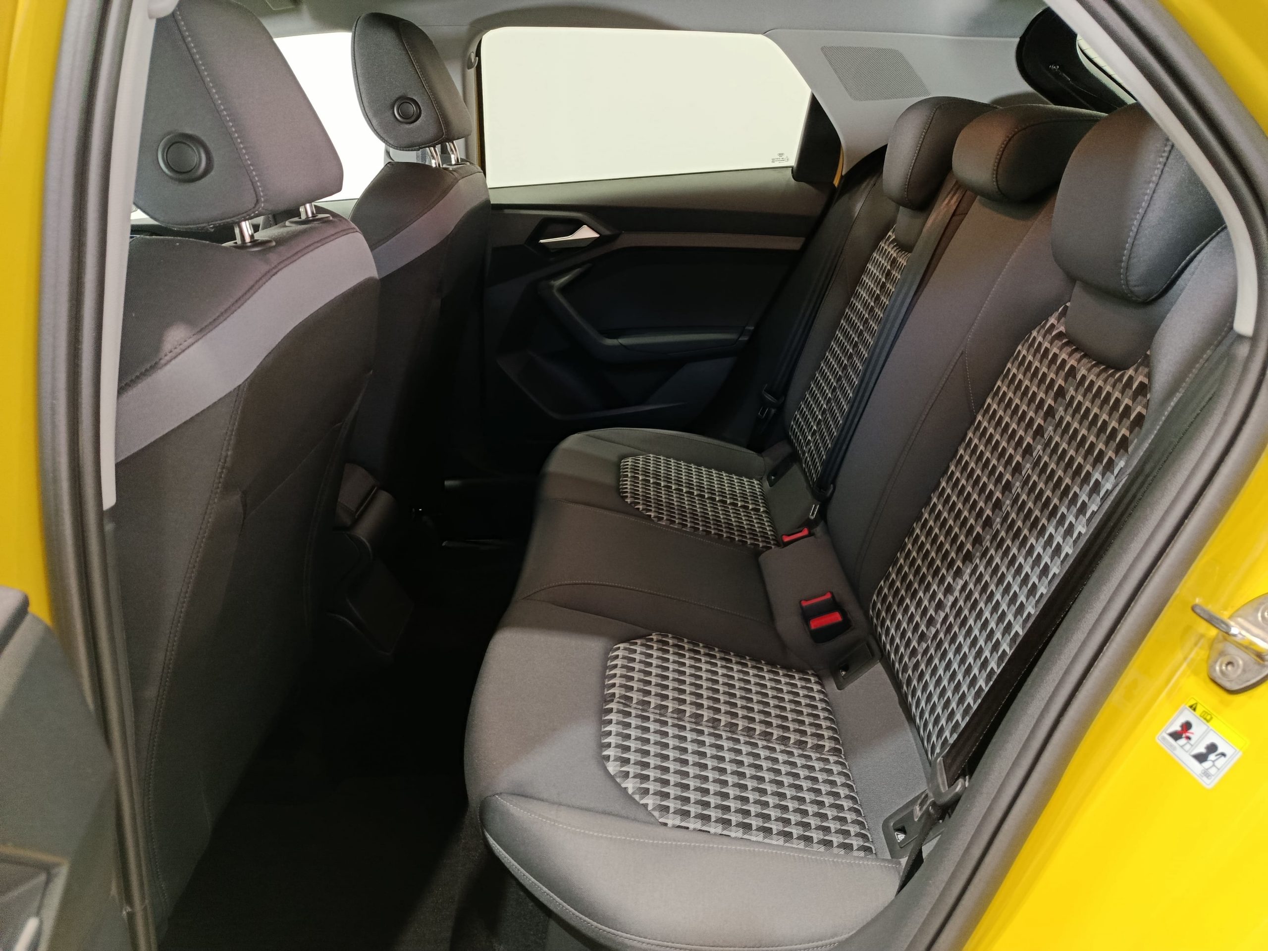 AUDI A1 ALLSTREET ADRENALIN 30TFSi 110cv - Imagen 9