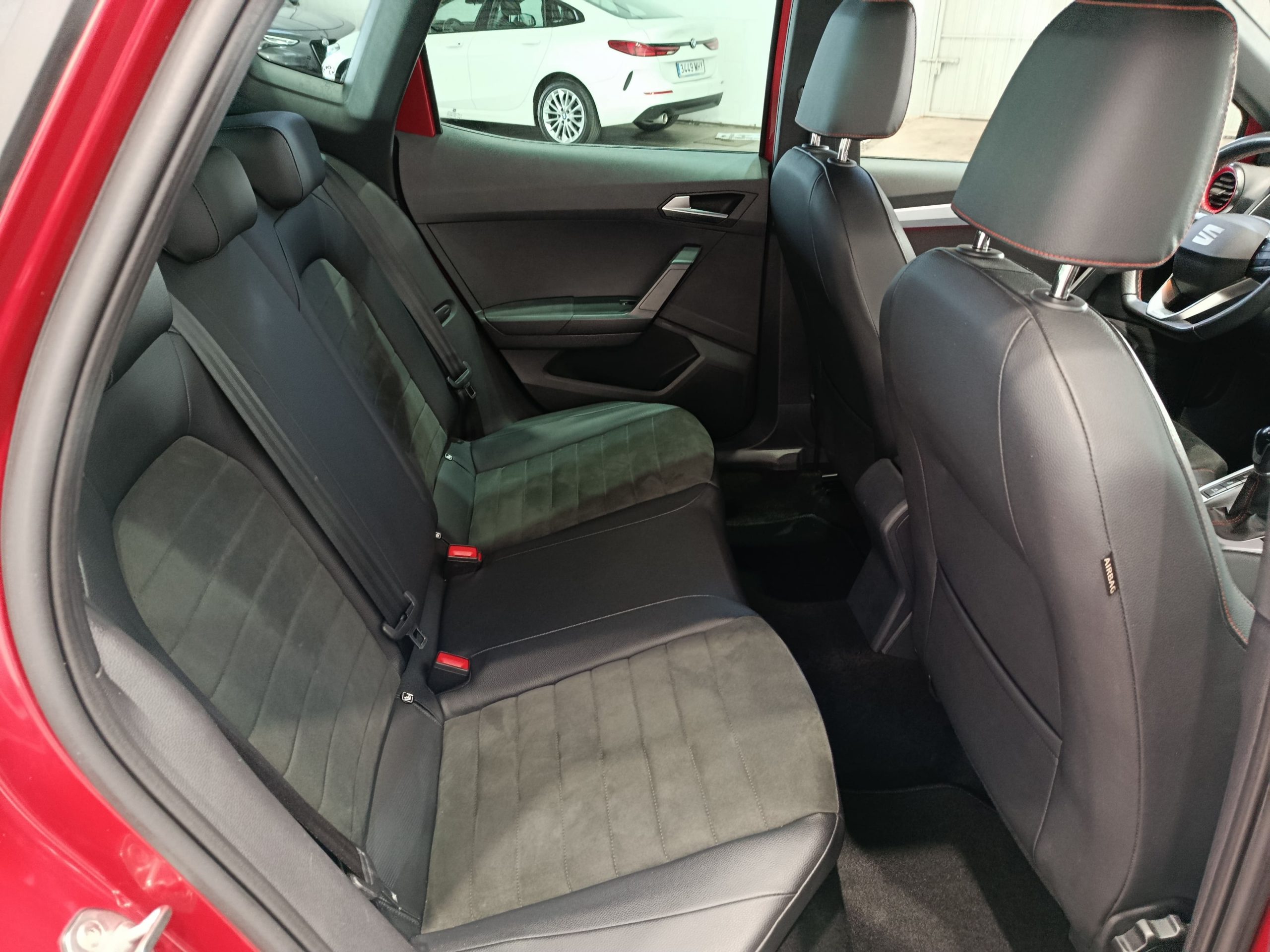 SEAT ARONA 1.0TSI 110CV FR - Imagen 11