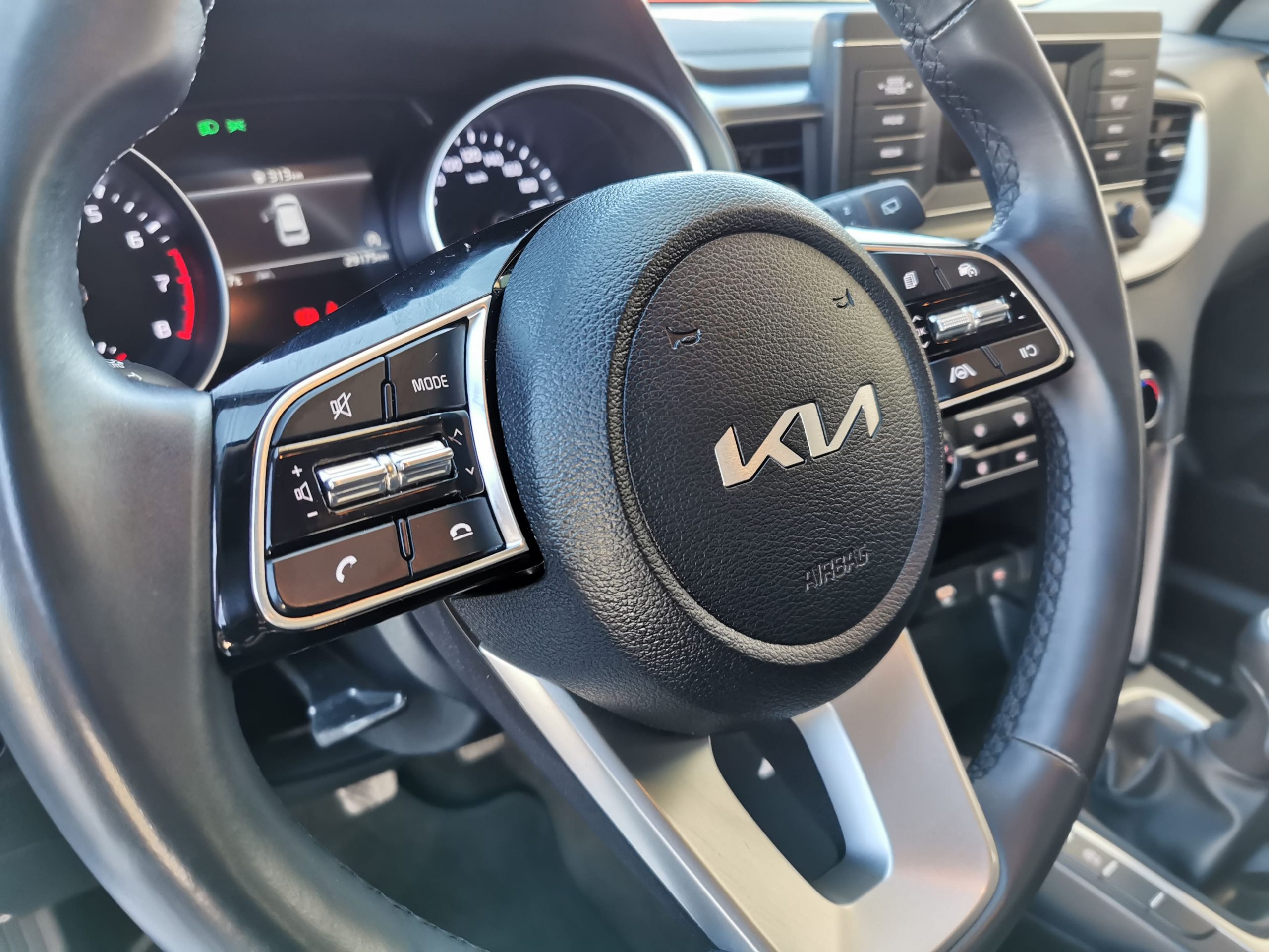 KIA CEED 1.0T-GDi CONCEPT 120CV - Imagen 16