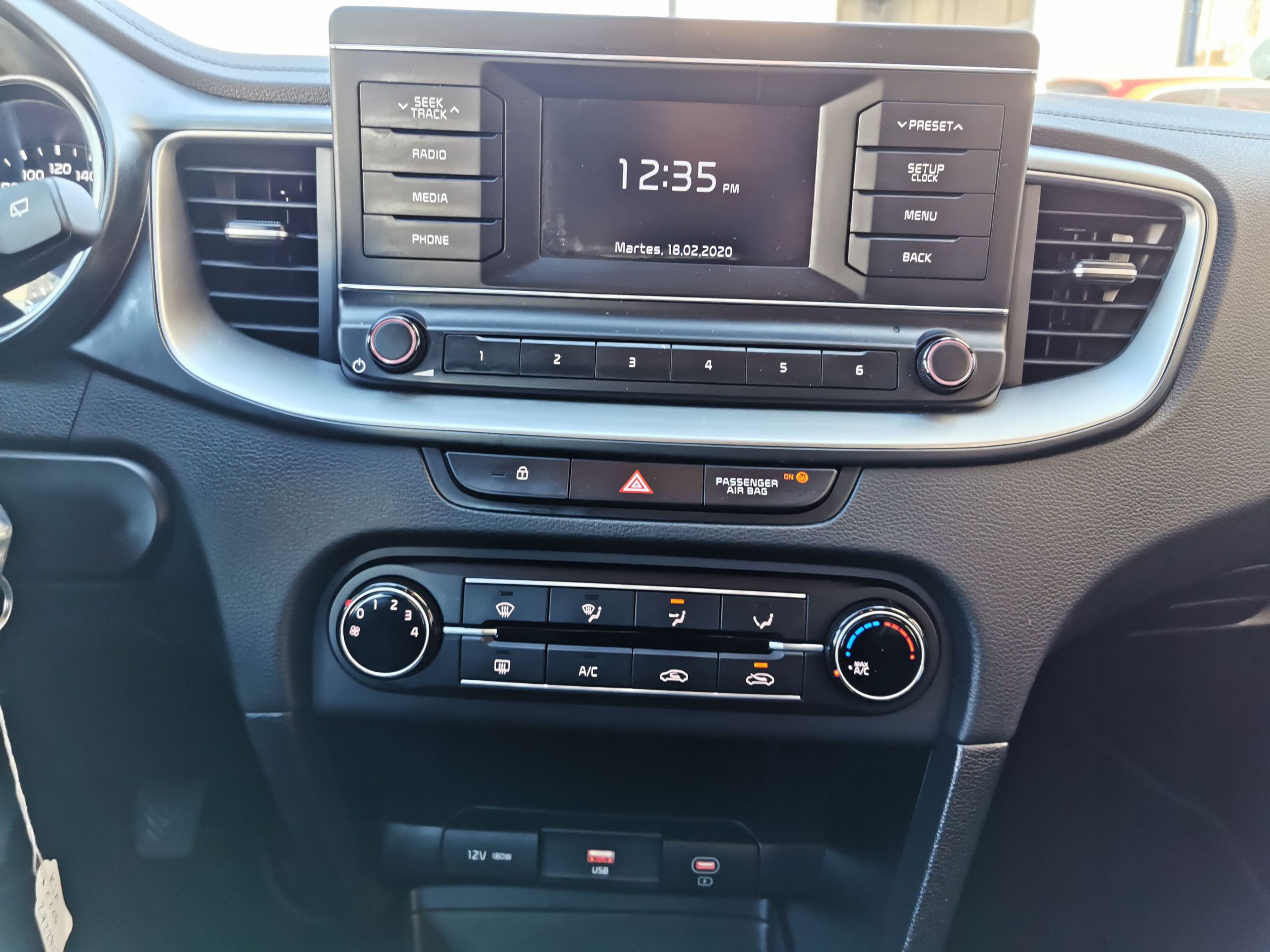 KIA CEED 1.0T-GDi CONCEPT 120CV - Imagen 17