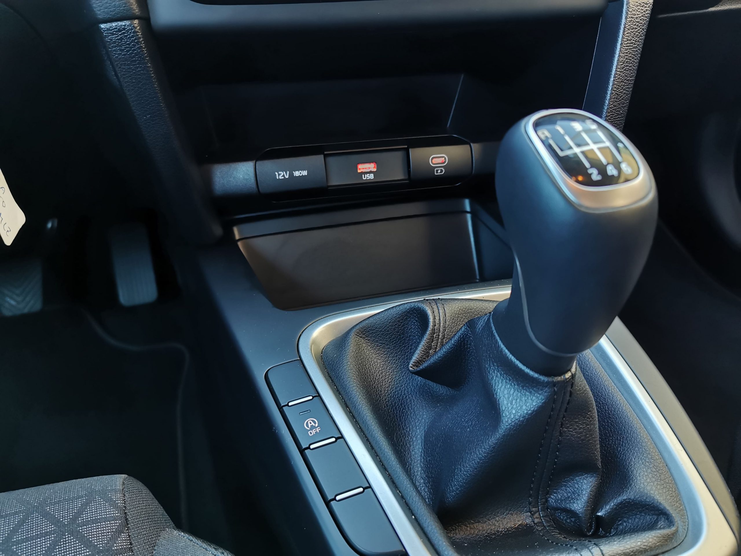 KIA CEED 1.0T-GDi CONCEPT 120CV - Imagen 18