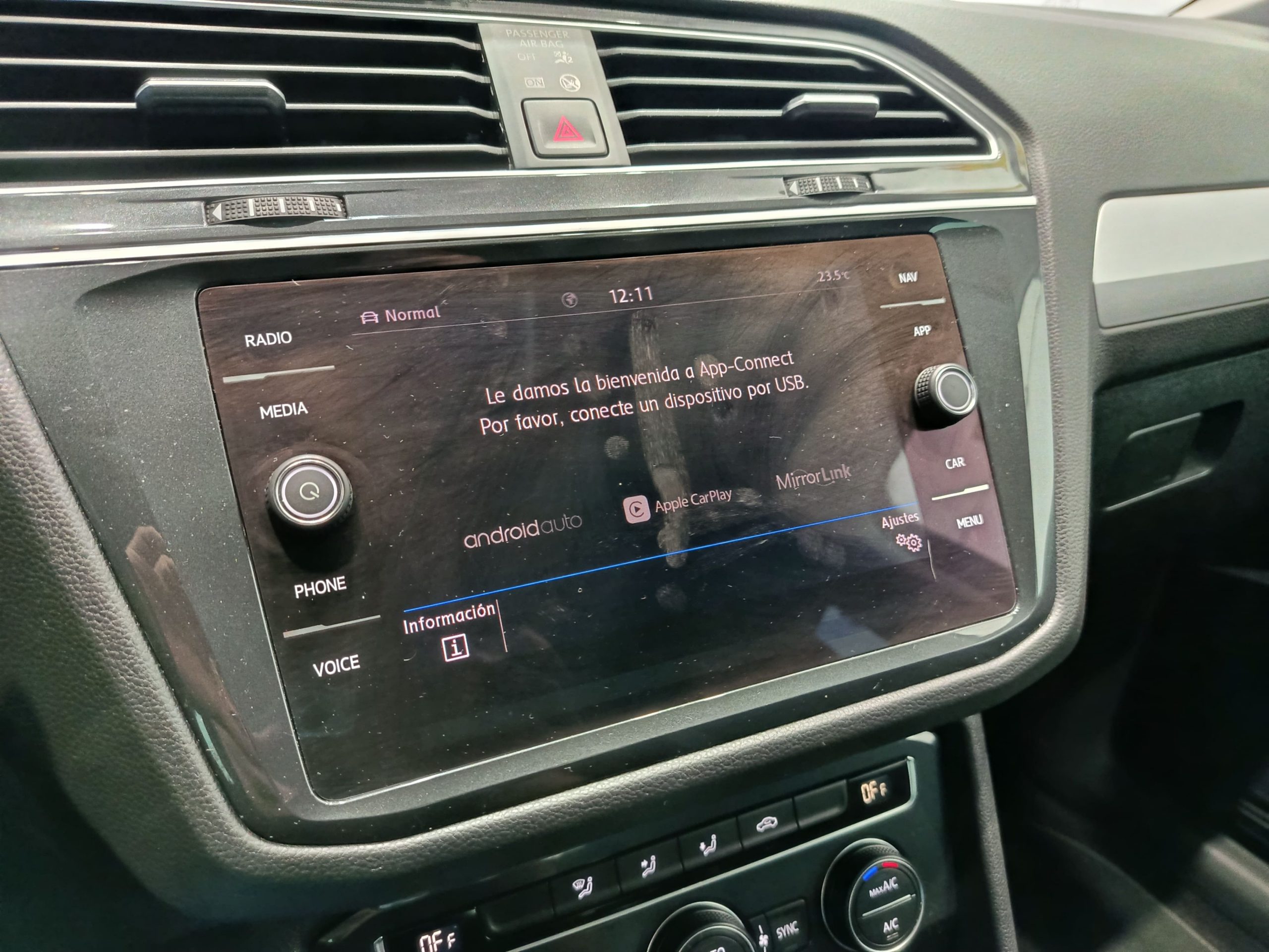 VOLKSWAGEN TIGUAN R-LINE 2.0TDI 150CV DSG - Imagen 20