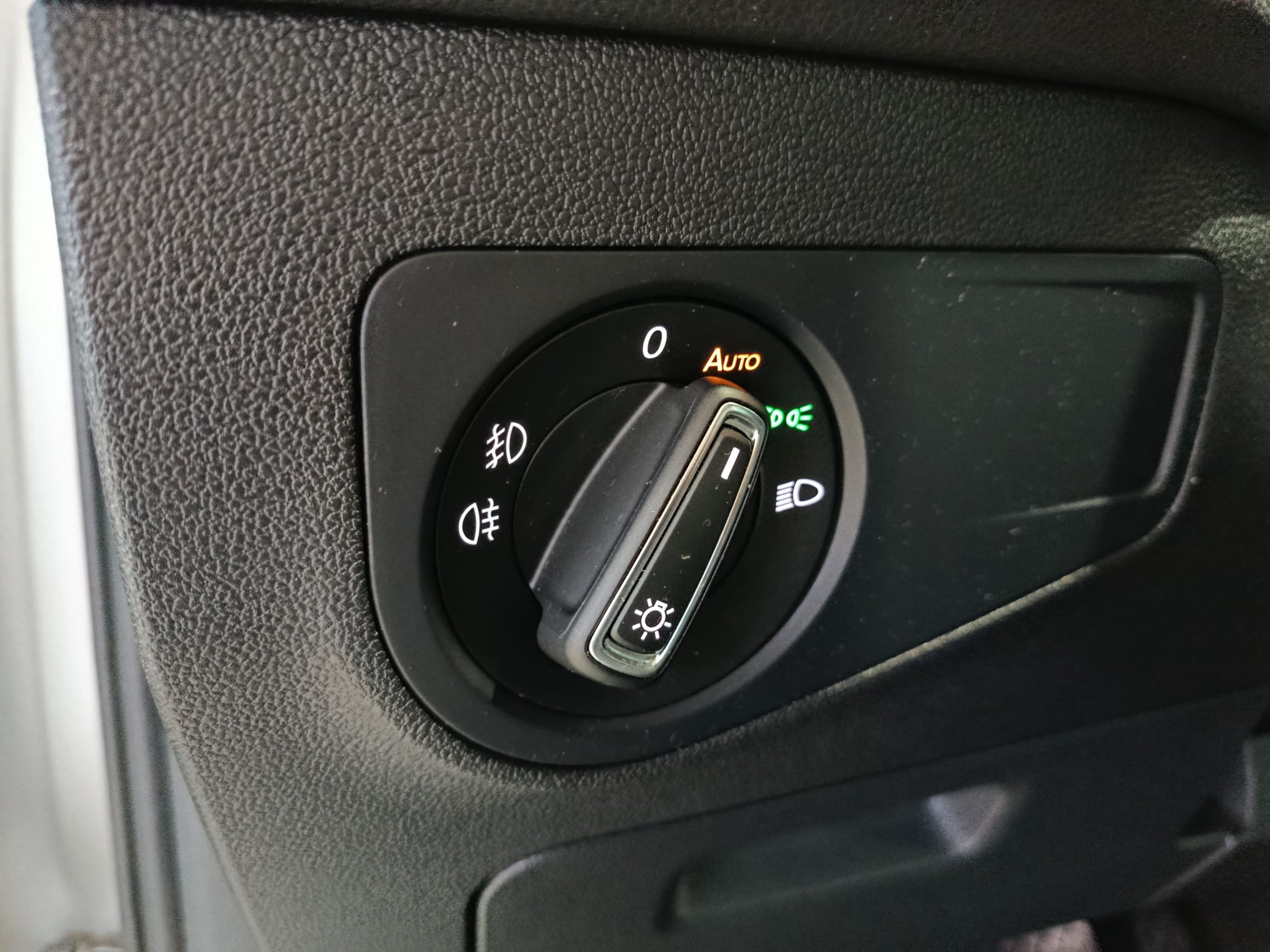 VOLKSWAGEN TIGUAN R-LINE 2.0TDI 150CV DSG - Imagen 22