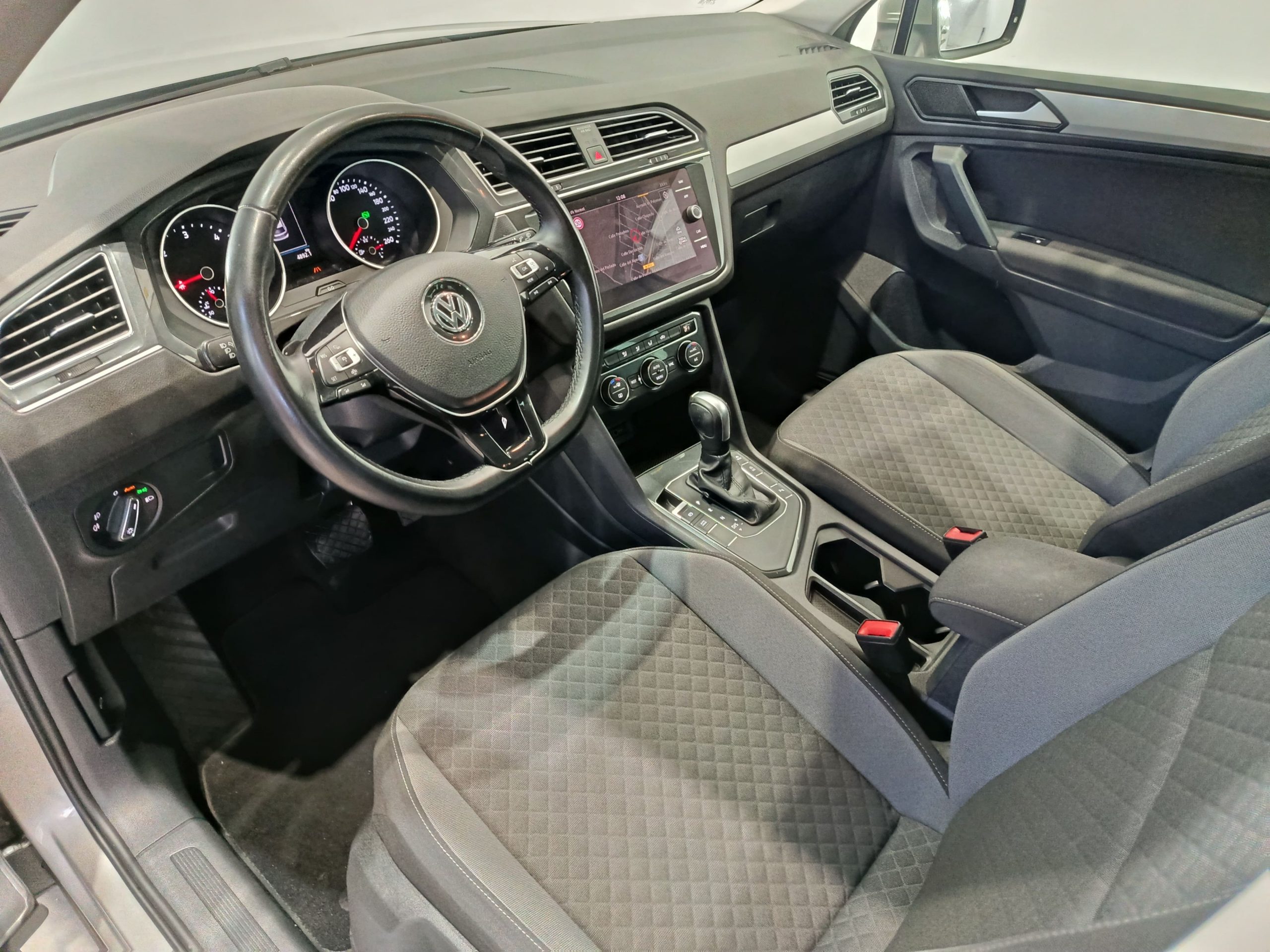 VOLKSWAGEN TIGUAN R-LINE 2.0TDI 150CV DSG - Imagen 9