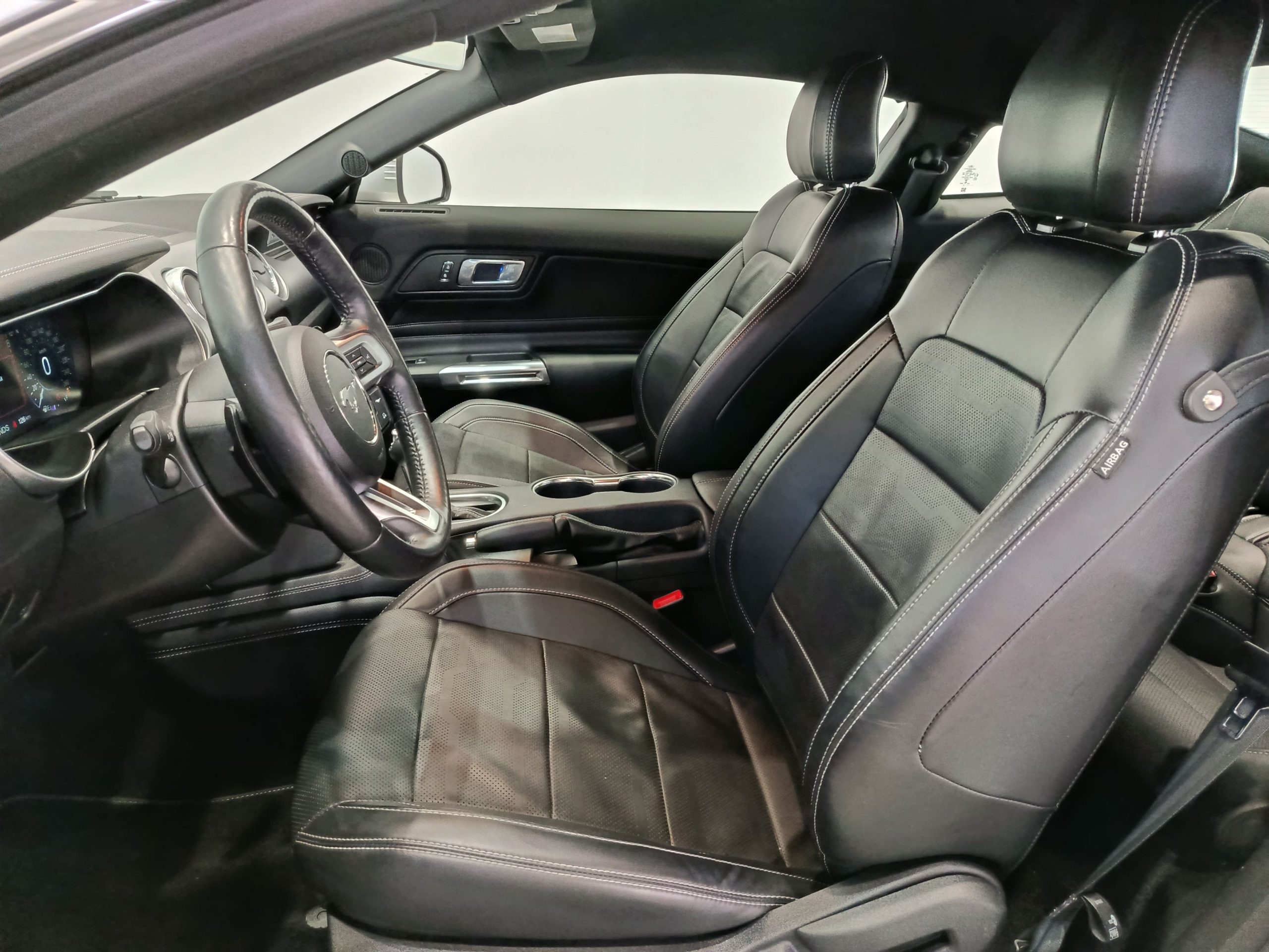 FORD MUSTANG 2.3ECOBOOST FASTBACK 290cv AUTO - Imagen 9