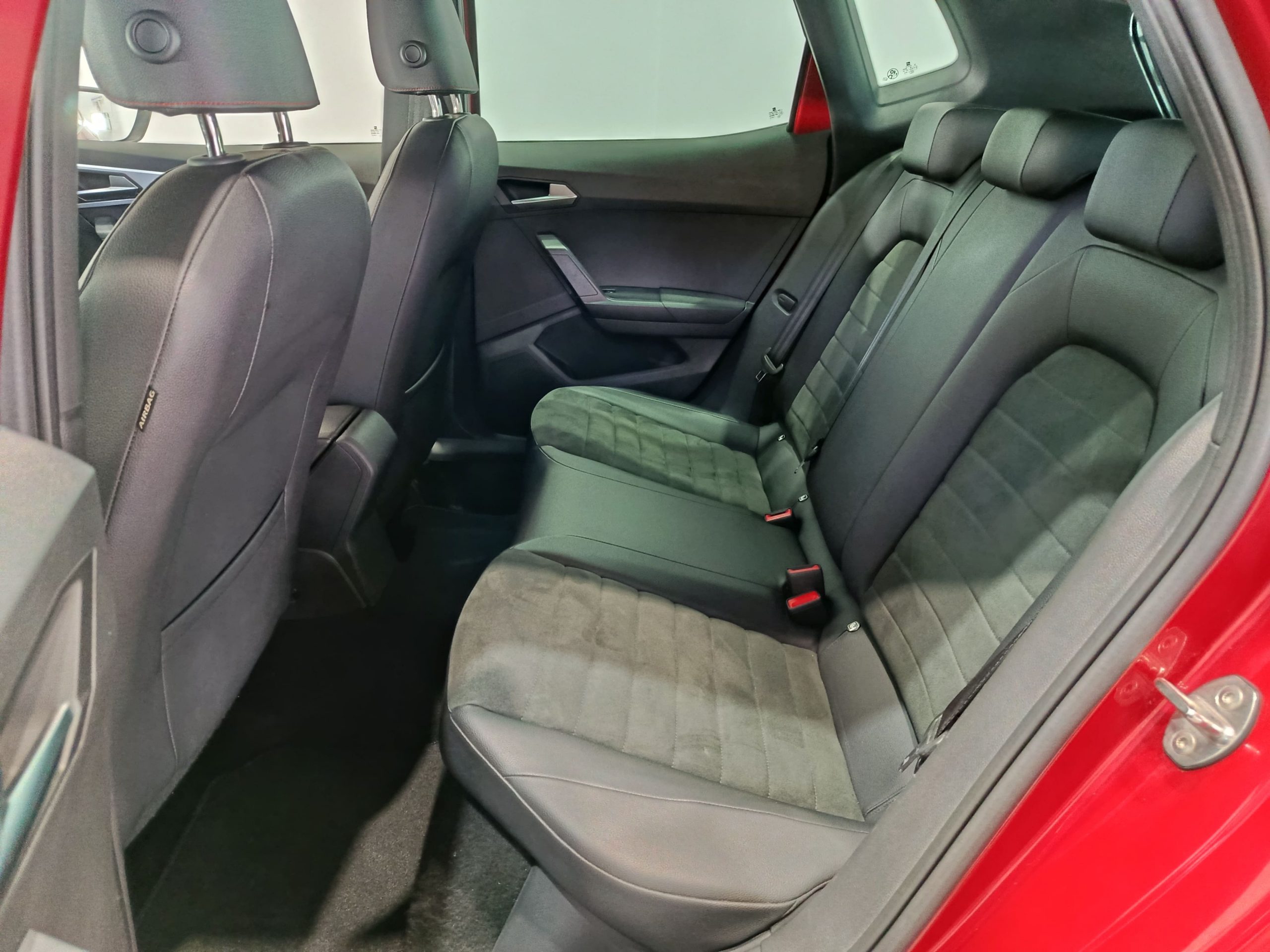 SEAT ARONA 1.0TSI 110CV FR - Imagen 9