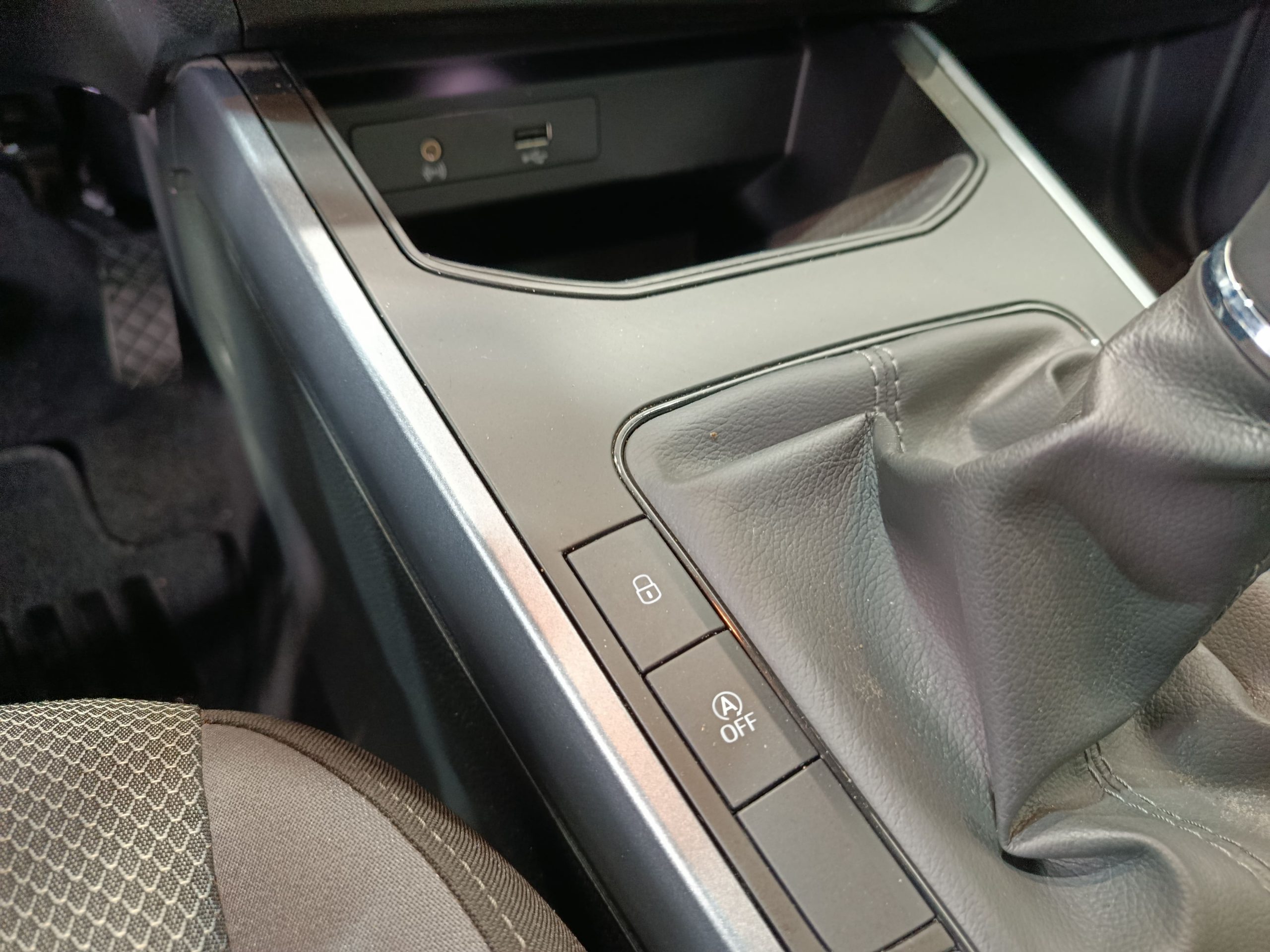 SEAT ARONA 1.0TSI STYLE EDITION 95cv - Imagen 18