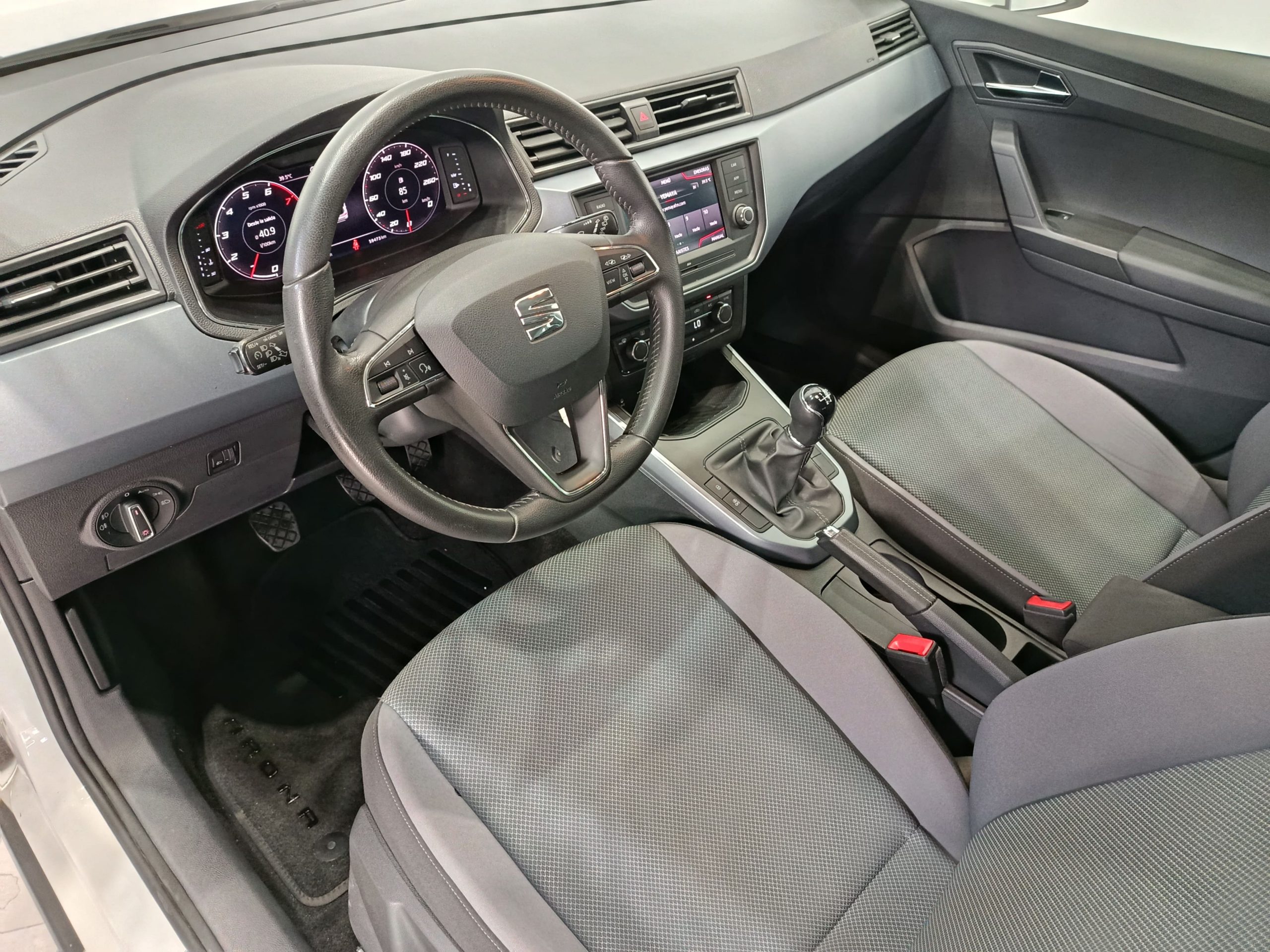 SEAT ARONA 1.0TSI STYLE EDITION 95cv - Imagen 8