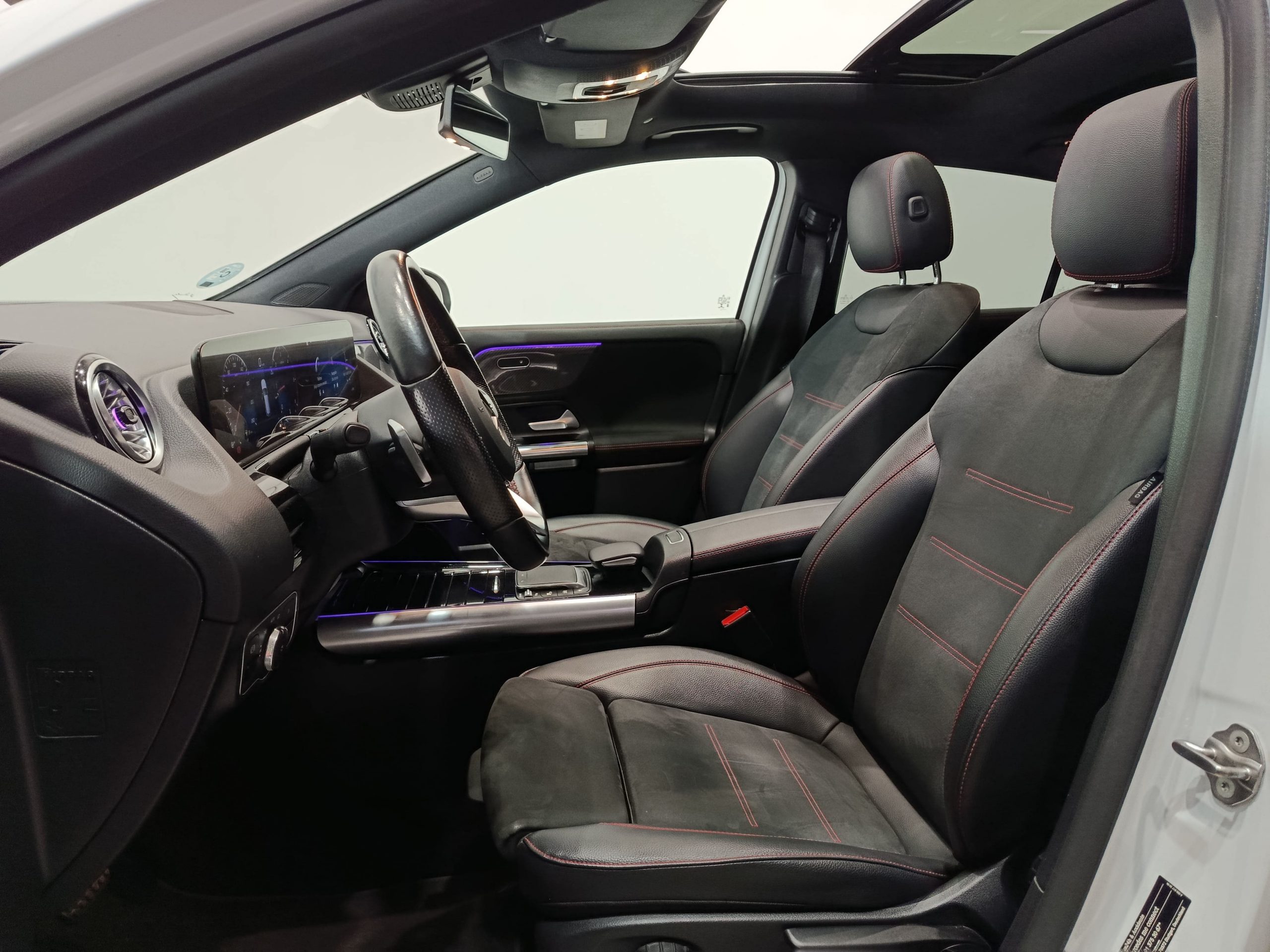 MERCEDES BENZ GLA 200d AMG AUTO 150CV - Imagen 8