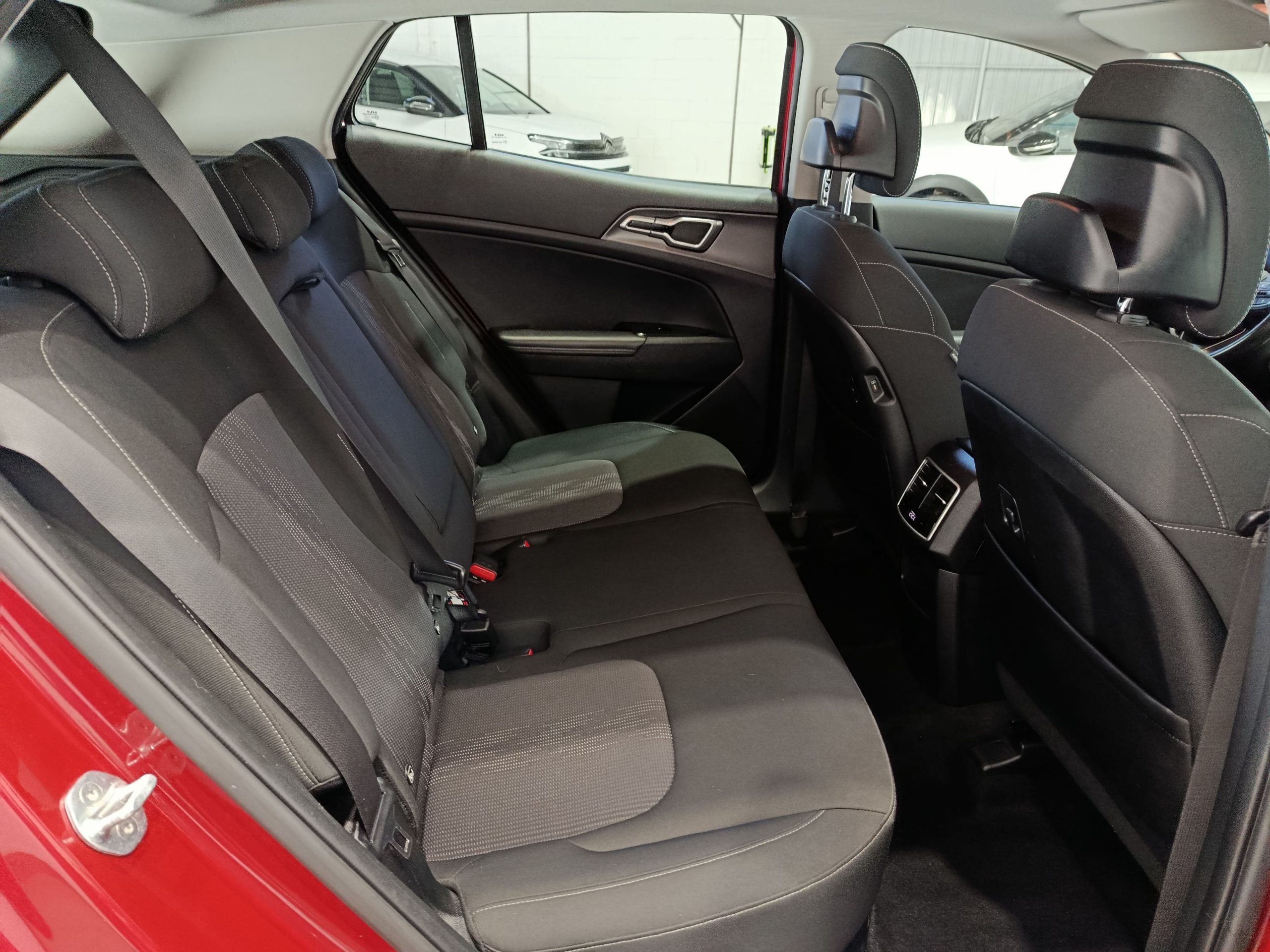 KIA TECH HYBRID 1.6 T-GDI 180CV AT6 E6D - Imagen 12