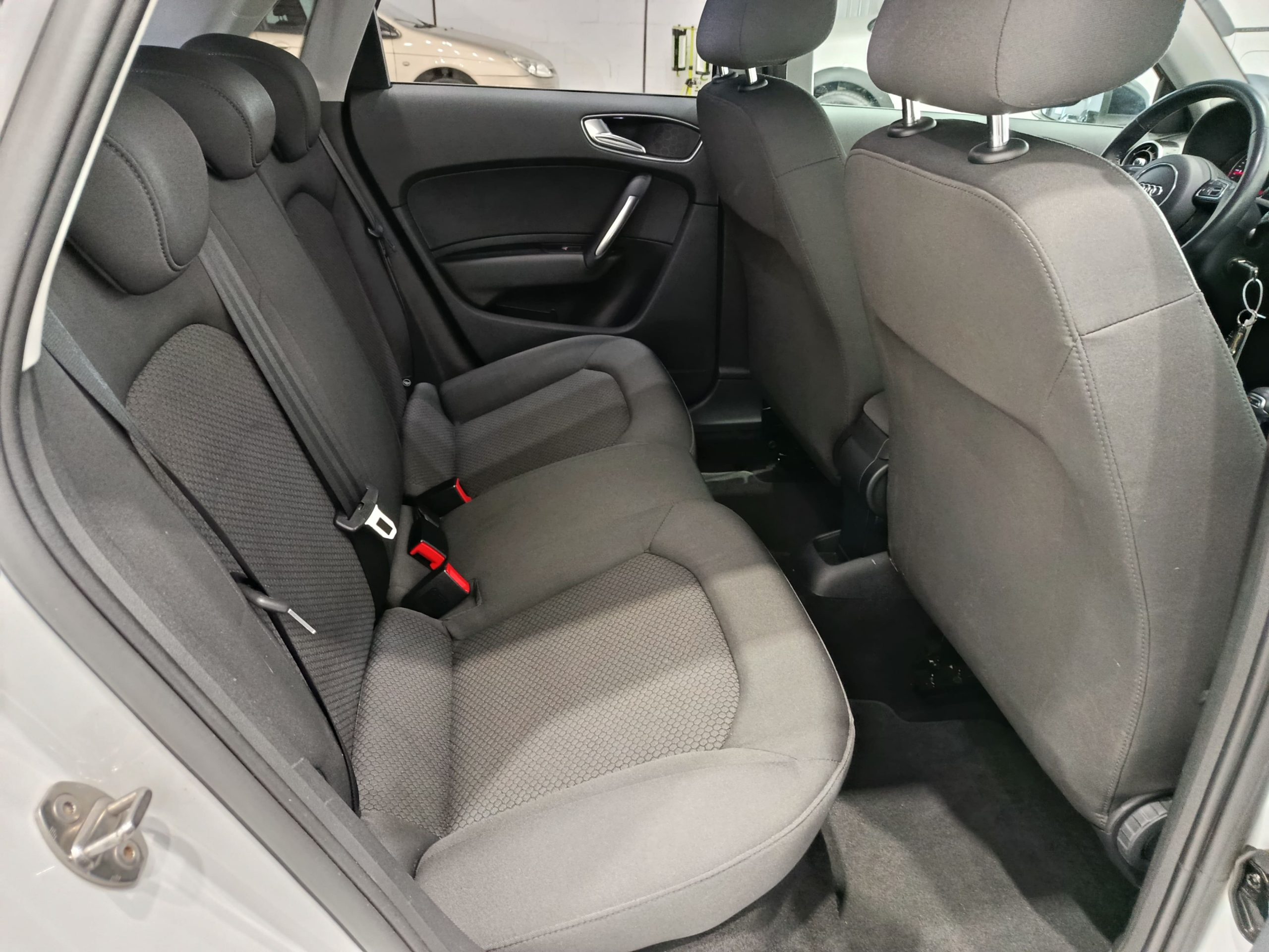 AUDI A1 SPORTBACK 1.6TDi S-LINE S-TRONIC 115CV - Imagen 12