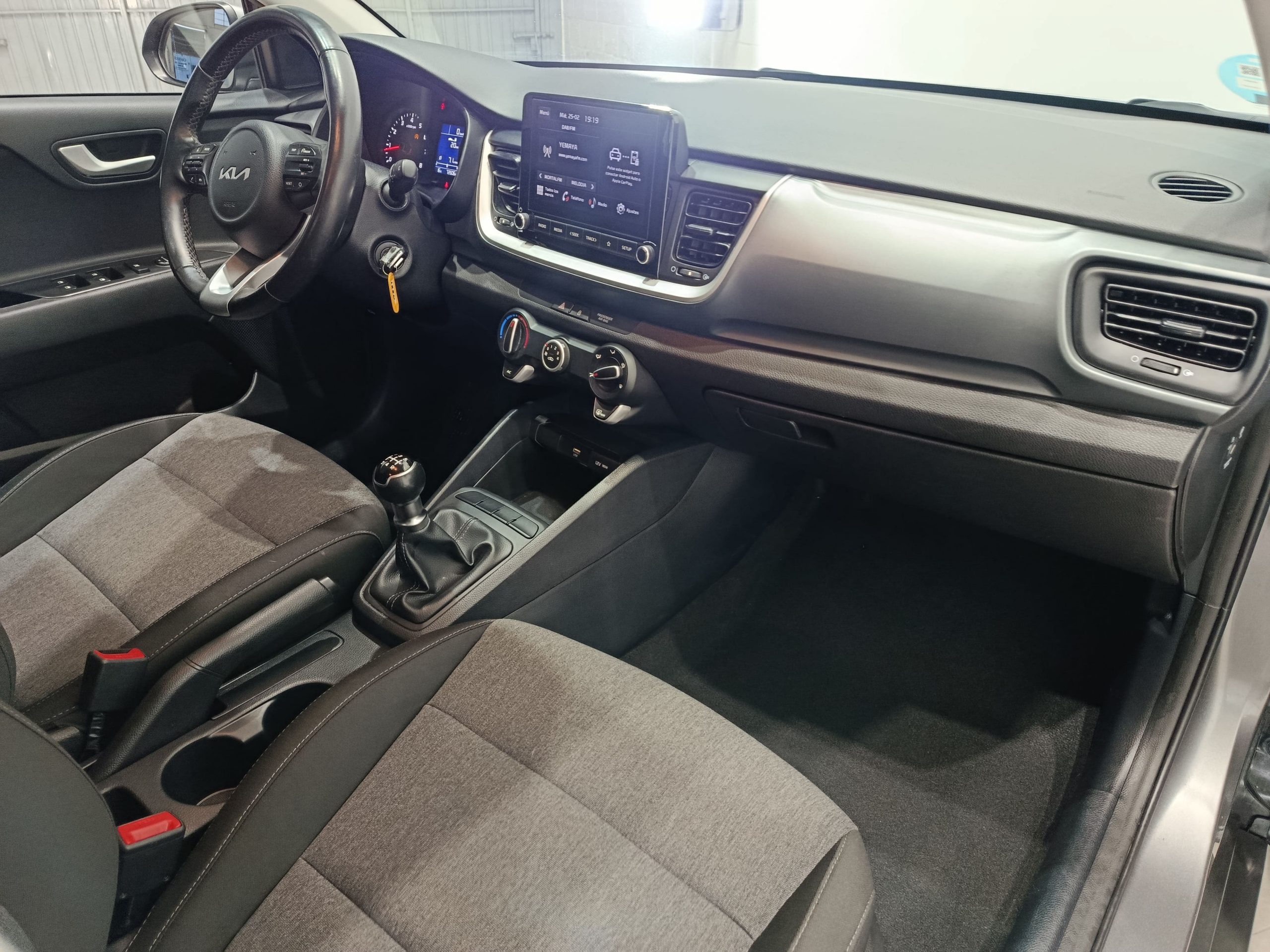 KIA STONIC 1.2 CONCEPT 84cv - Imagen 13