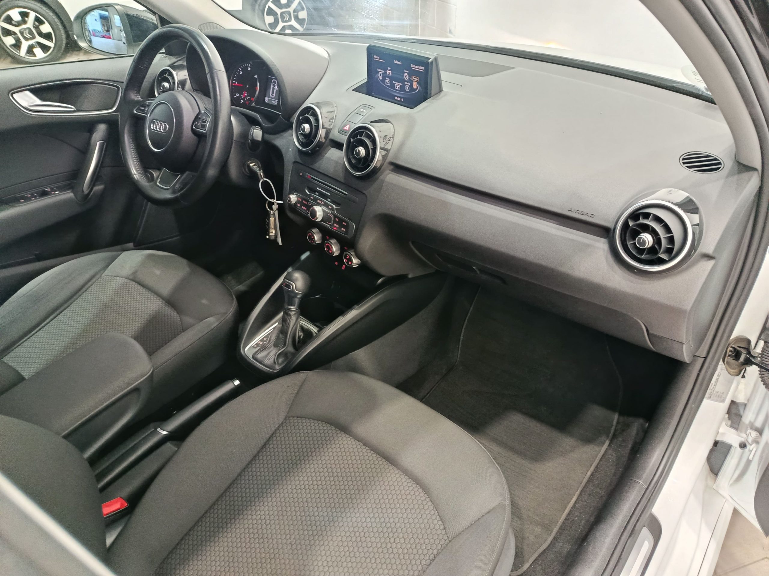 AUDI A1 SPORTBACK 1.6TDi S-LINE S-TRONIC 115CV - Imagen 14