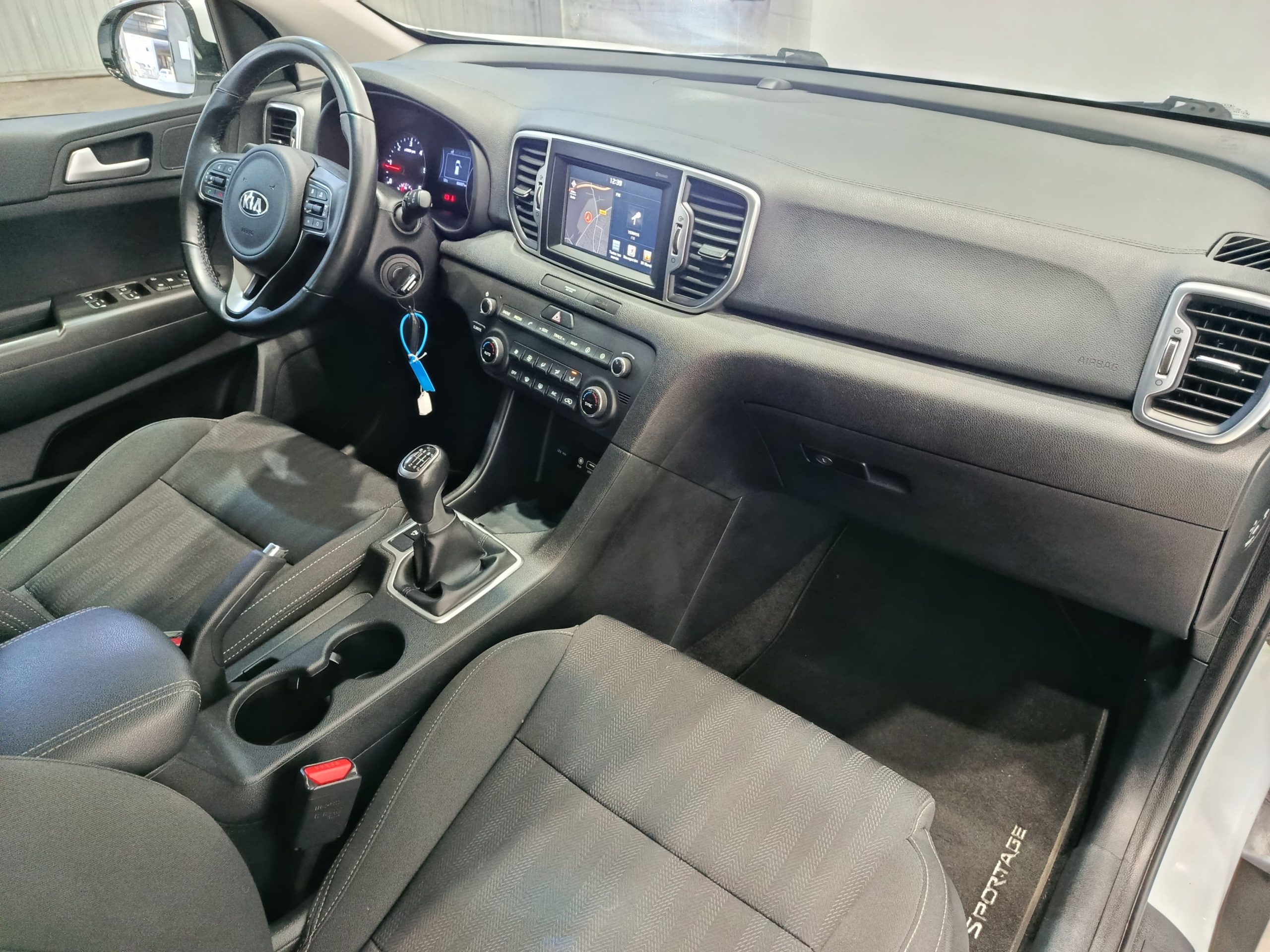 KIA SPORTAGE 1.7 CRDI 115CV BUSINESS ECO-DYNAMICS S&S 4X2 MT6 - Imagen 14