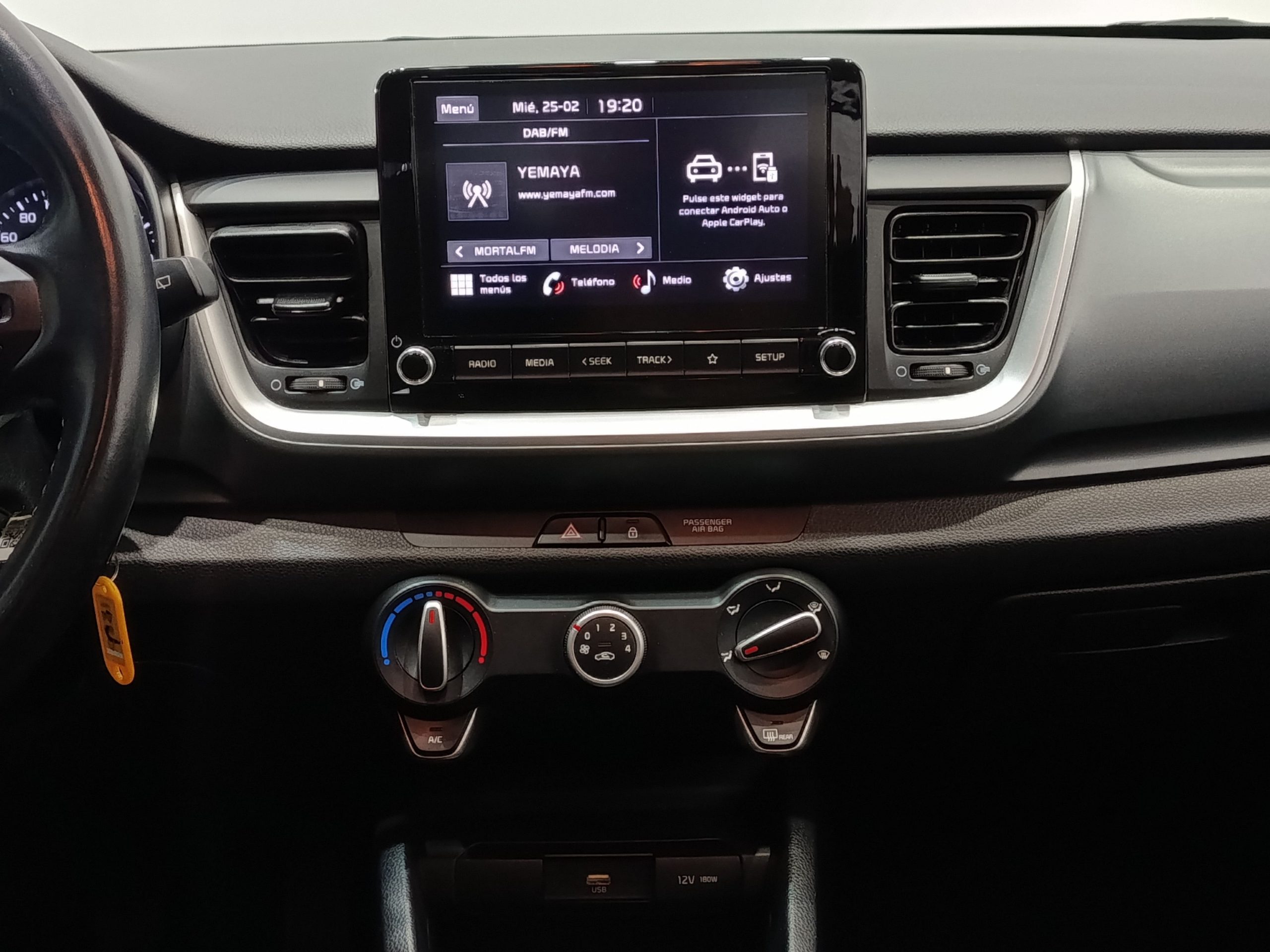 KIA STONIC 1.2 CONCEPT 84cv - Imagen 16