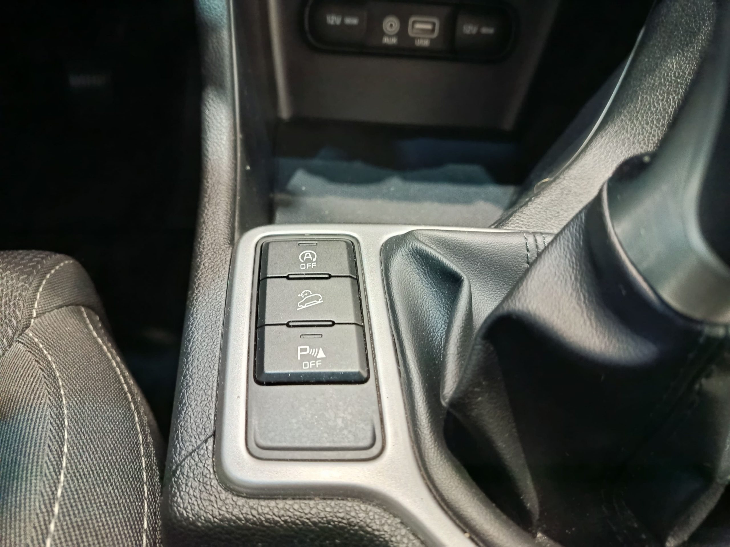 KIA SPORTAGE 1.7 CRDI 115CV BUSINESS ECO-DYNAMICS S&S 4X2 MT6 - Imagen 17