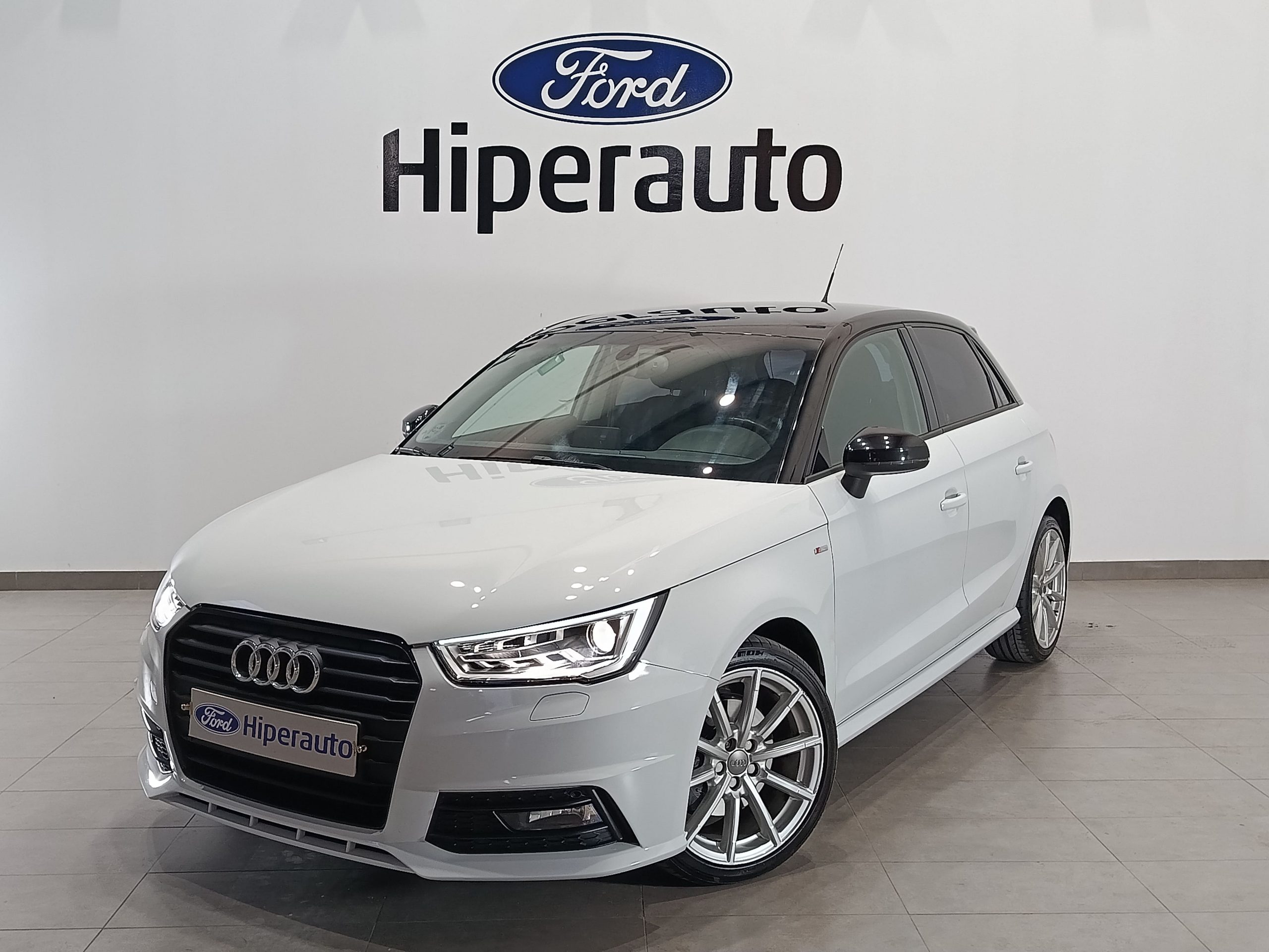 AUDI A1 SPORTBACK 1.6TDi S-LINE S-TRONIC 115CV - Imagen 4