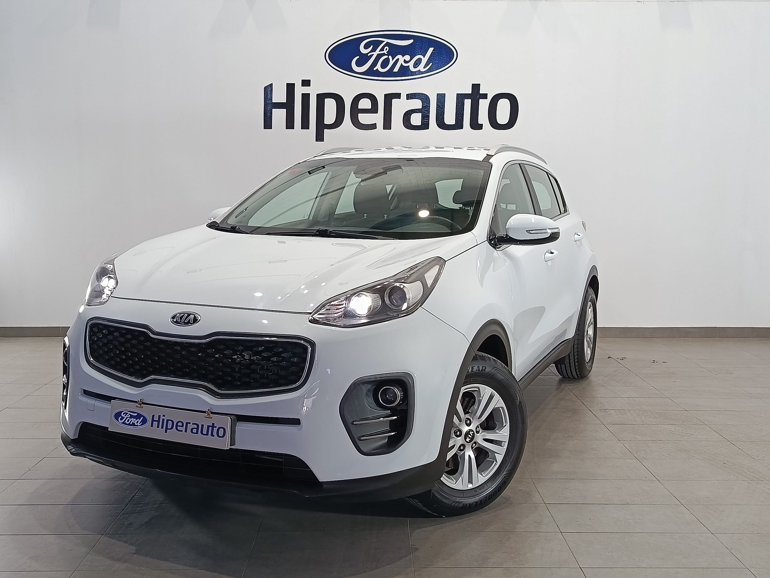 KIA SPORTAGE 1.7 CRDI 115CV BUSINESS ECO-DYNAMICS S&S 4X2 MT6 - Imagen 4