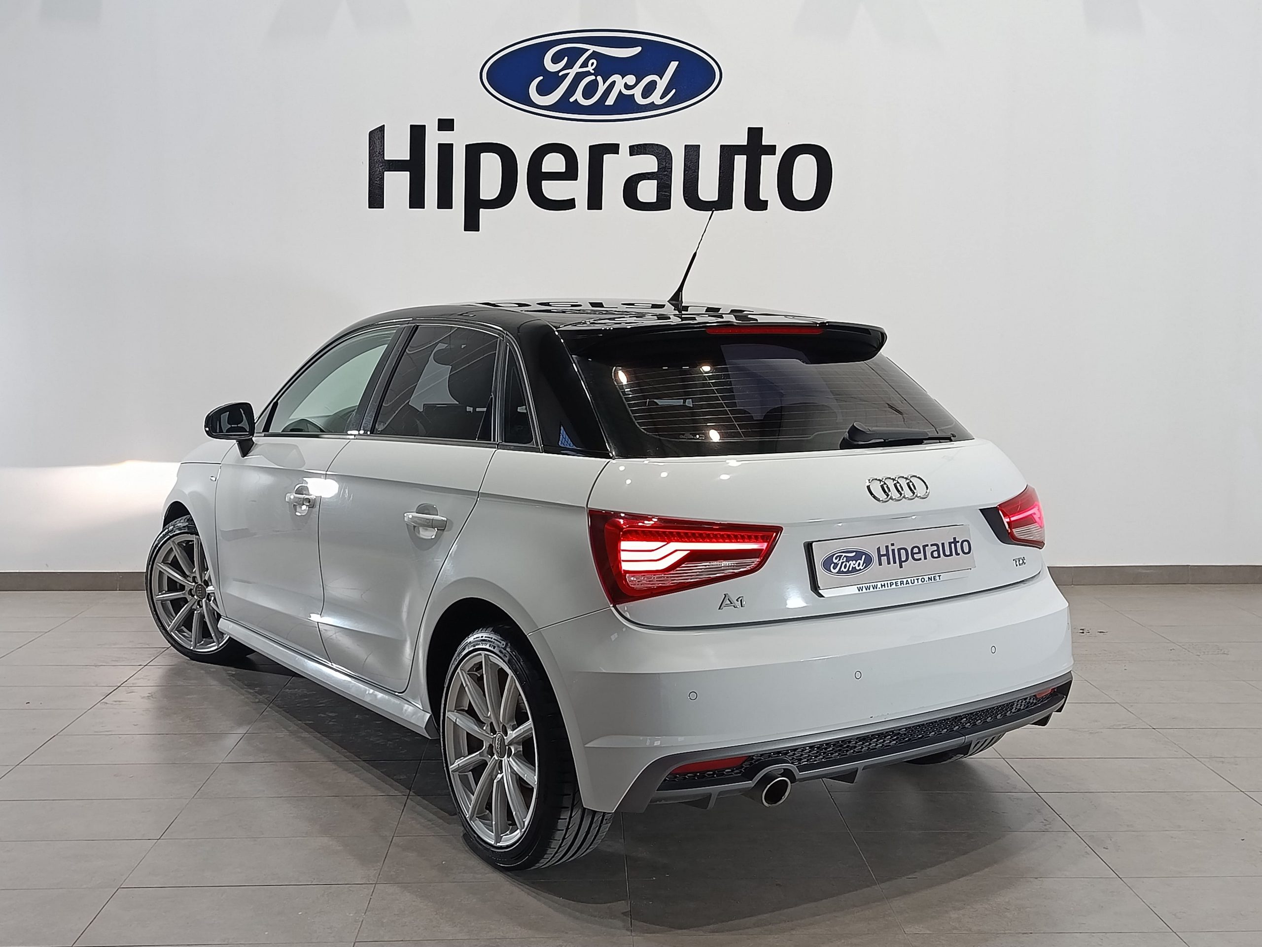 AUDI A1 SPORTBACK 1.6TDi S-LINE S-TRONIC 115CV - Imagen 7